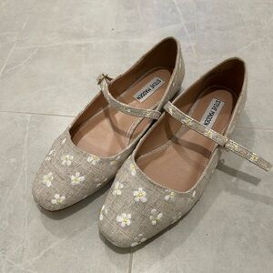 Steve Madden Beige Floral Mary Jane Shoes